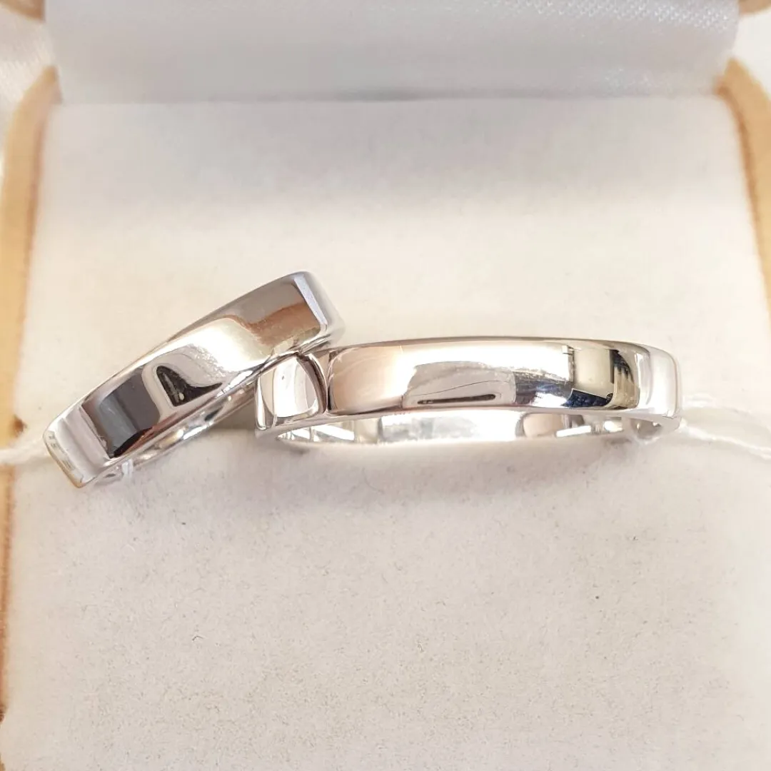 14K White Gold Flat Wedding Ring