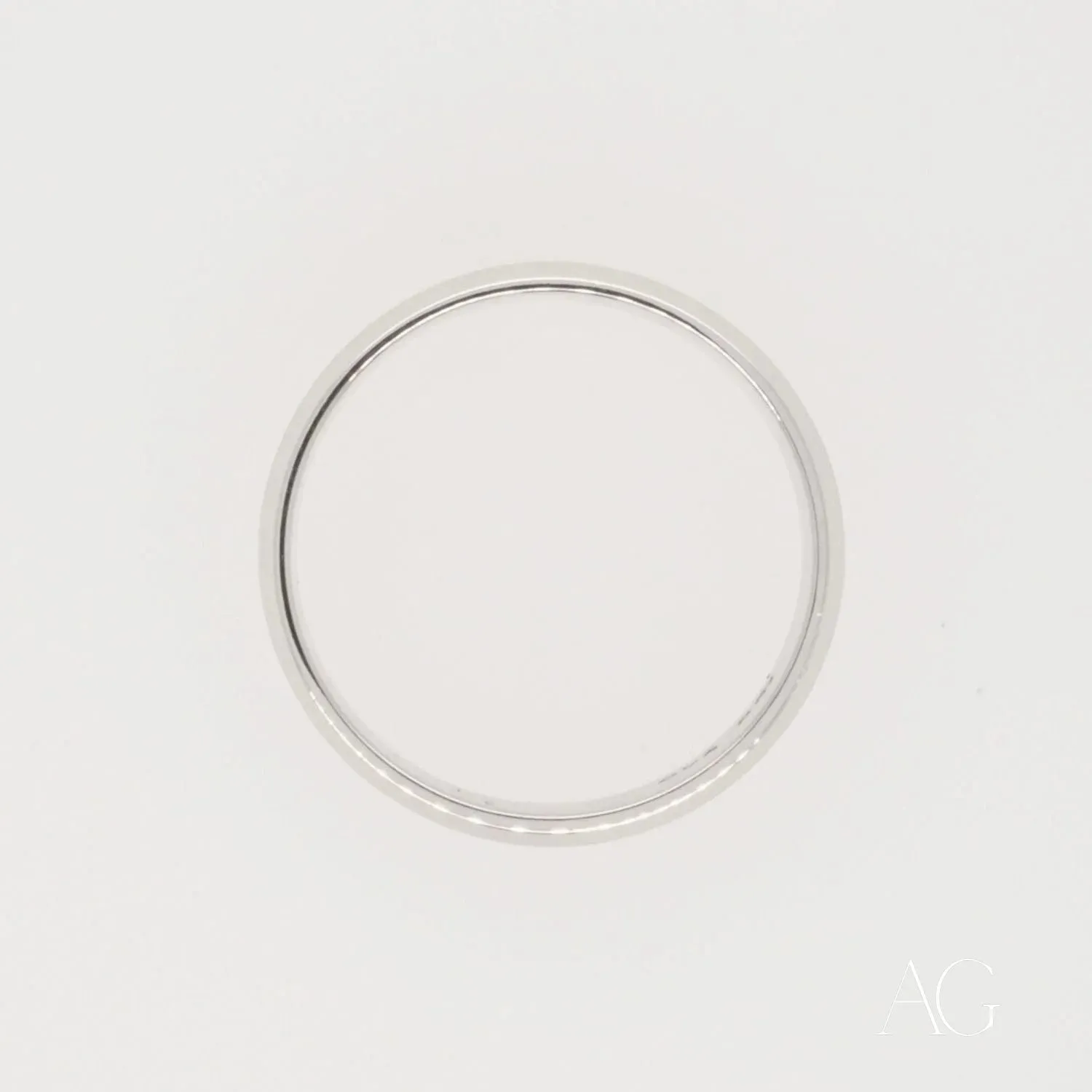 Contemporary Elegance: White Gold Wedding Band