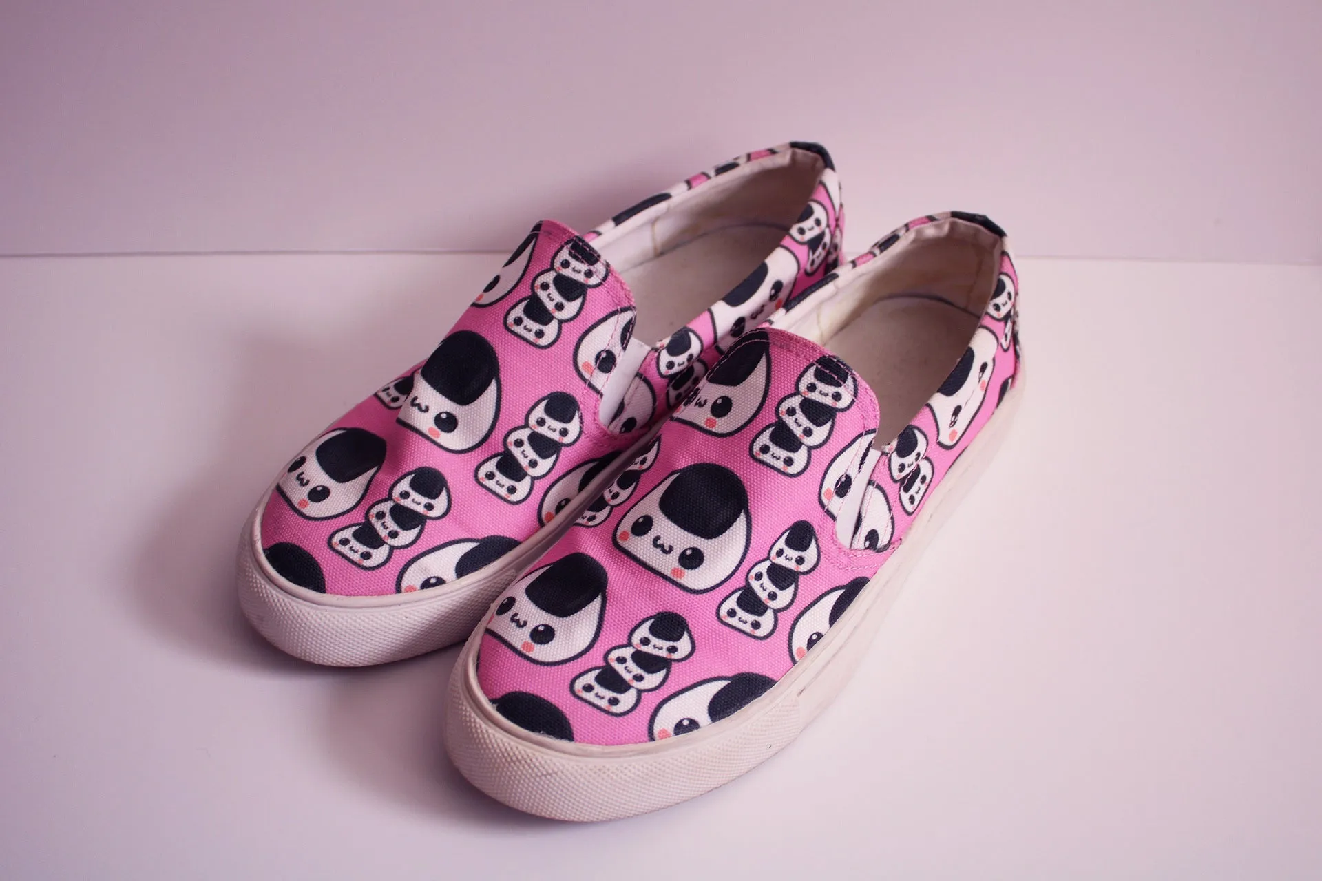 Cute Rice Ball Pink Women's Slip On Shoes