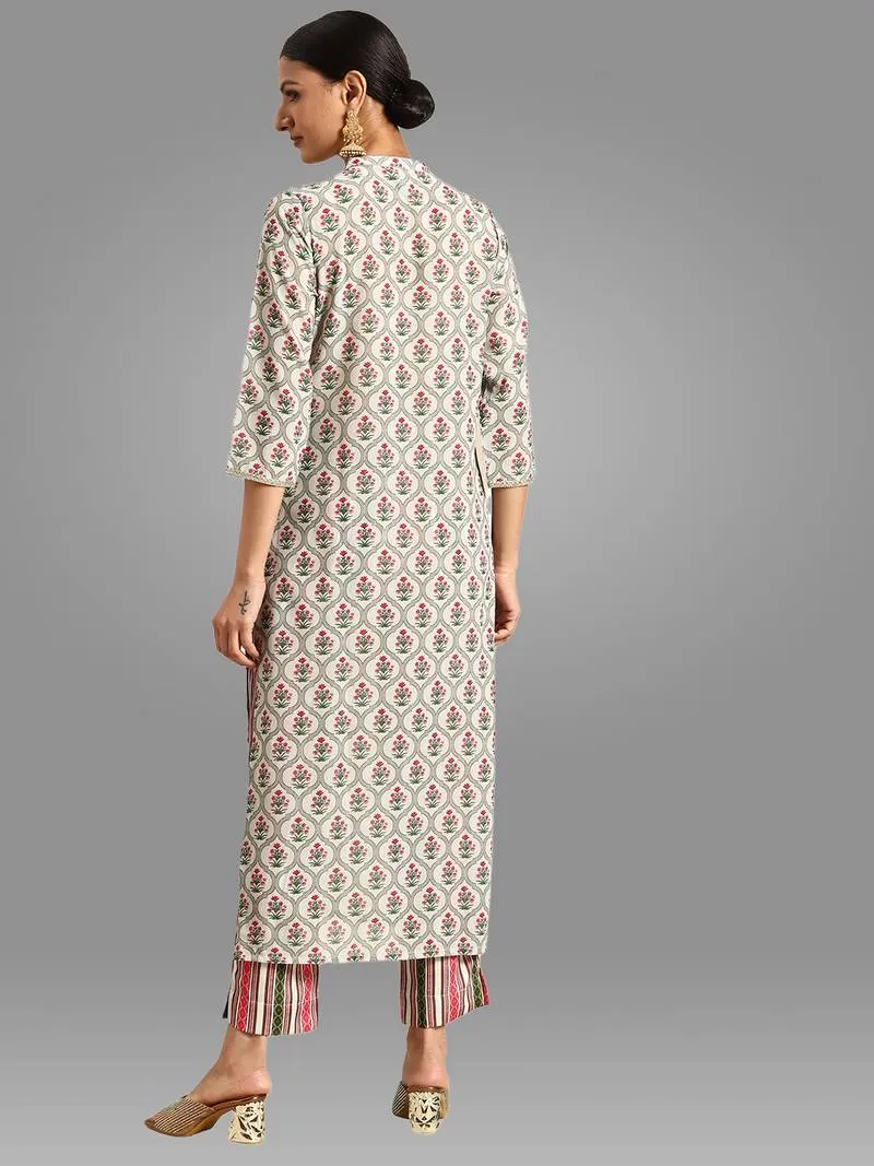 Fabulous Multicolor Moss Digital Floral Printed Kurti With Pant