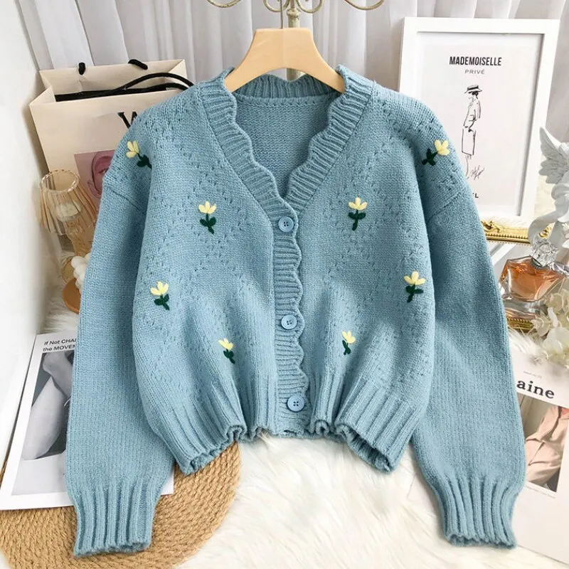 Knitted Cardigans With Flower Embroidery