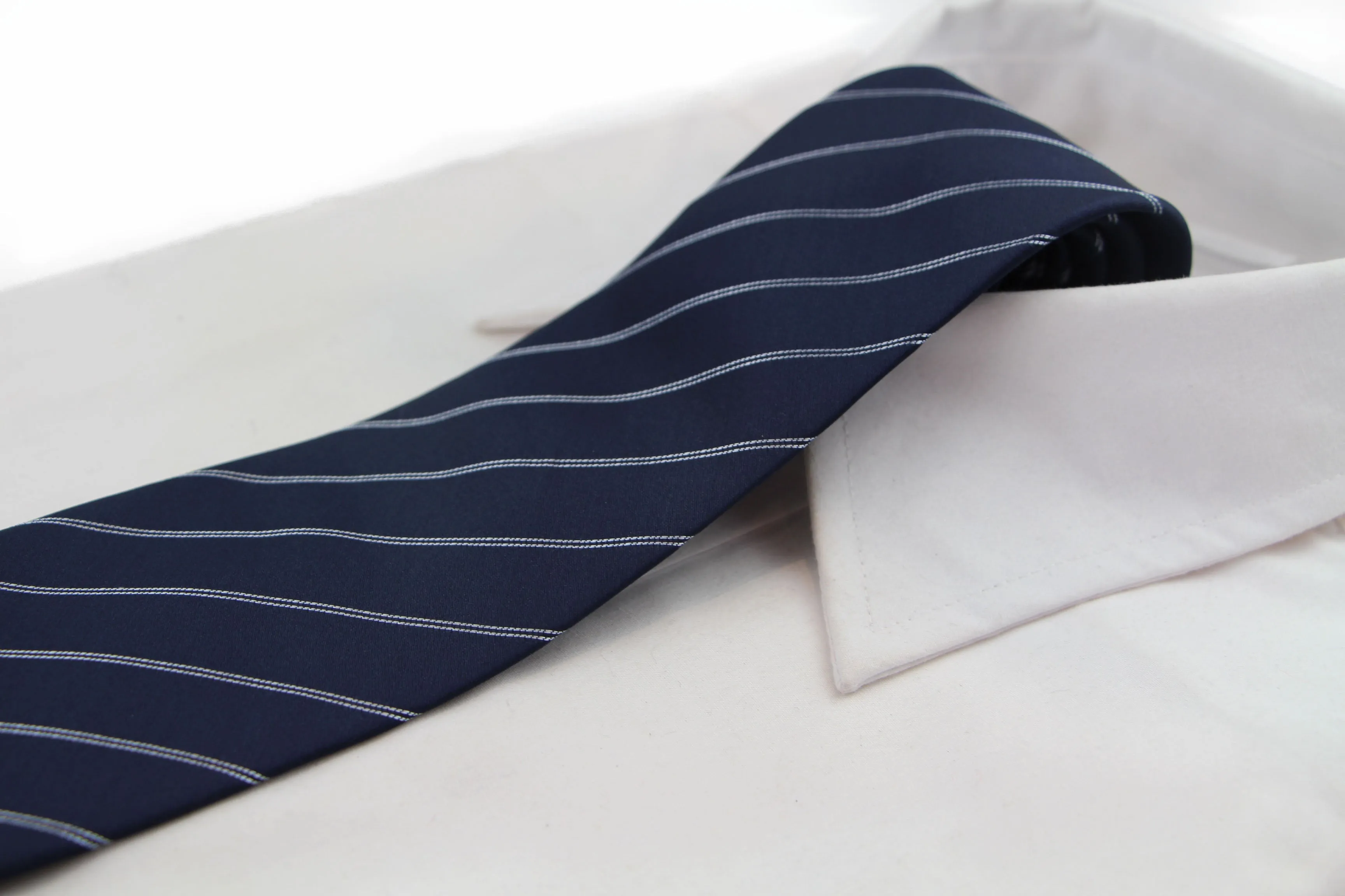 Mens Navy Striped 8cm Patterned Neck Tie