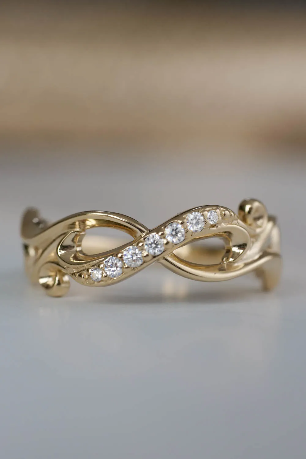 READY TO SHIP: Infinity wedding band in 14K yellow gold, moissanites, RING SIZE 6 US