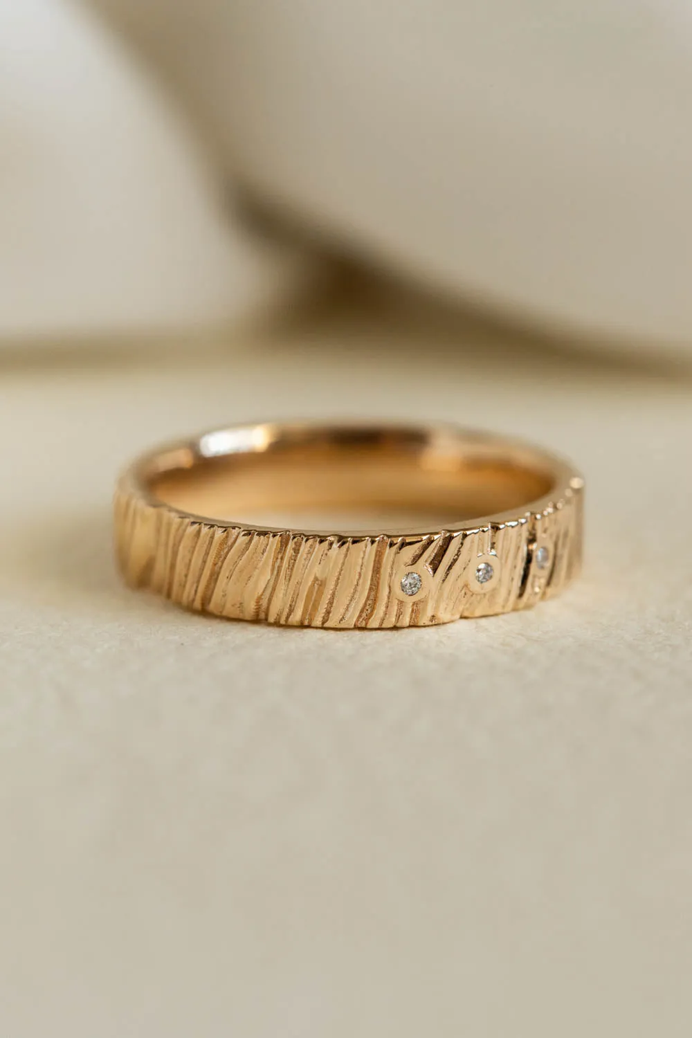 READY TO SHIP: Wood wedding band in 14K yellow gold, natural diamonds, RING SIZE 7 US