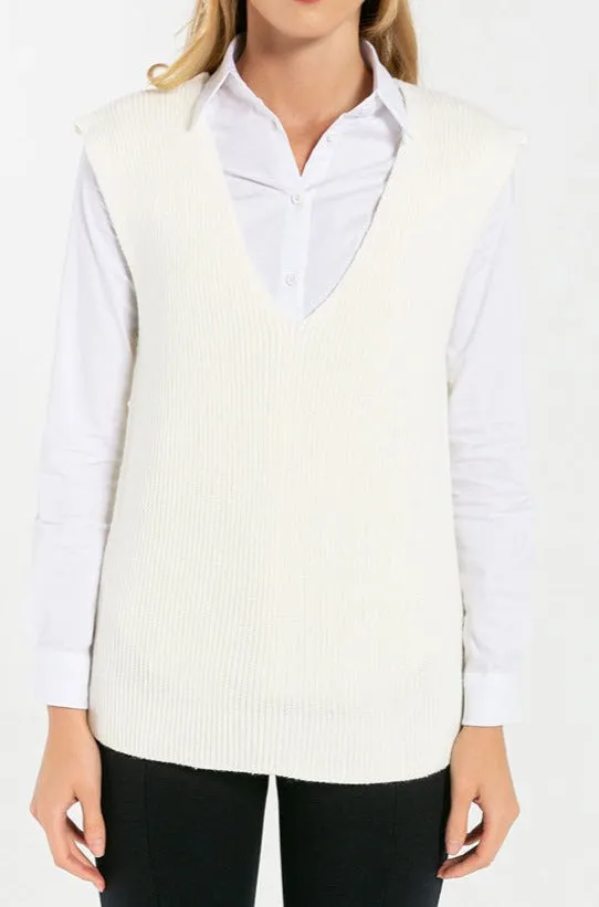 SLEEVLESS KNIT SWEATER