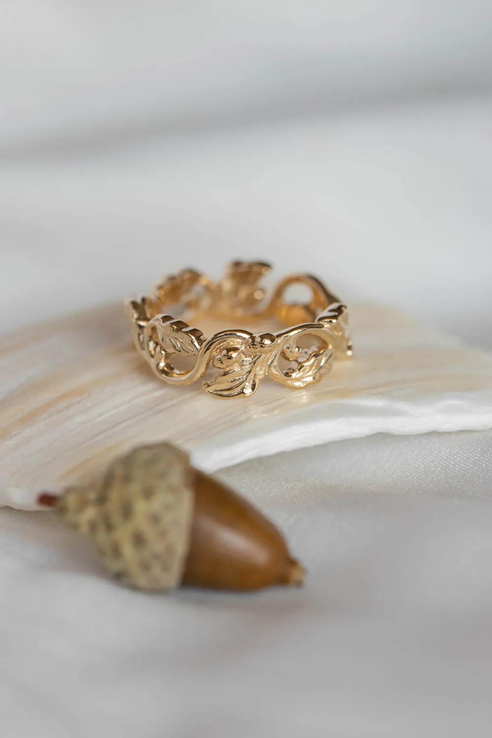 Yellow gold oak leaves wedding band, ring for her, option 2